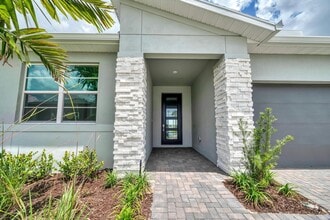 14451 Woodford Way in St Lucie West, FL - Building Photo - Building Photo