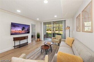 501 Forest Lakes Blvd in Naples, FL - Building Photo - Building Photo