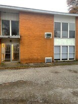408 S Poplar St, Unit 0 in Carbondale, IL - Building Photo