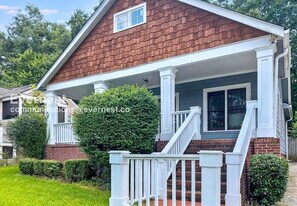 915 Paoli Ave SE in Atlanta, GA - Building Photo