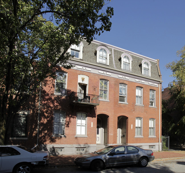 1711 S 8th St in St. Louis, MO - Foto de edificio - Building Photo