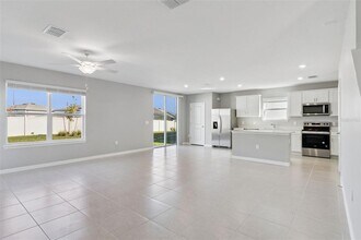 1087 Silverlake Blvd in Lake Alfred, FL - Building Photo - Building Photo