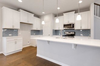 3240 E Whitestone Blvd in Cedar Park, TX - Building Photo - Building Photo