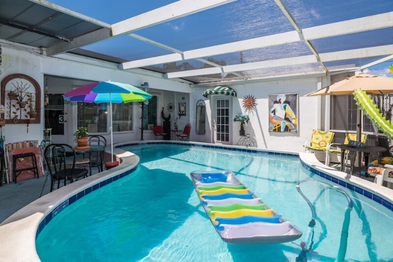1719 Shenandoah St-Unit -Green Oasis in Hollywood, FL - Building Photo
