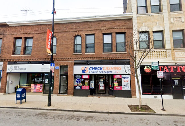 property at 7058 N Clark St