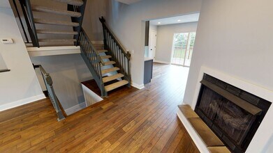 211 Katerina Dr in Monaca, PA - Building Photo - Building Photo