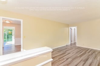 8412 Grange Blvd in Cottage Grove, MN - Foto de edificio - Building Photo