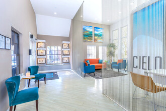 Cielo Apartments in San Antonio, TX - Building Photo - Building Photo