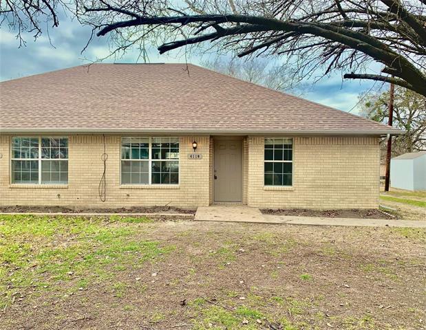 411 S State Hwy 78 in Blue Ridge, TX - Building Photo