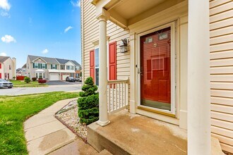 210 Eisenhower Ct in Odenton, MD - Building Photo - Building Photo