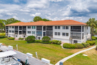 Mariner Village in Tarpon Springs, FL - Building Photo - Building Photo