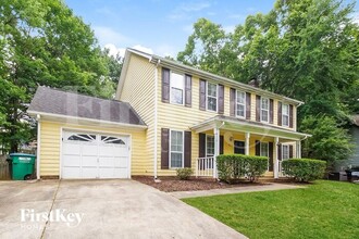11125 Berkley Square Ln in Matthews, NC - Building Photo - Building Photo