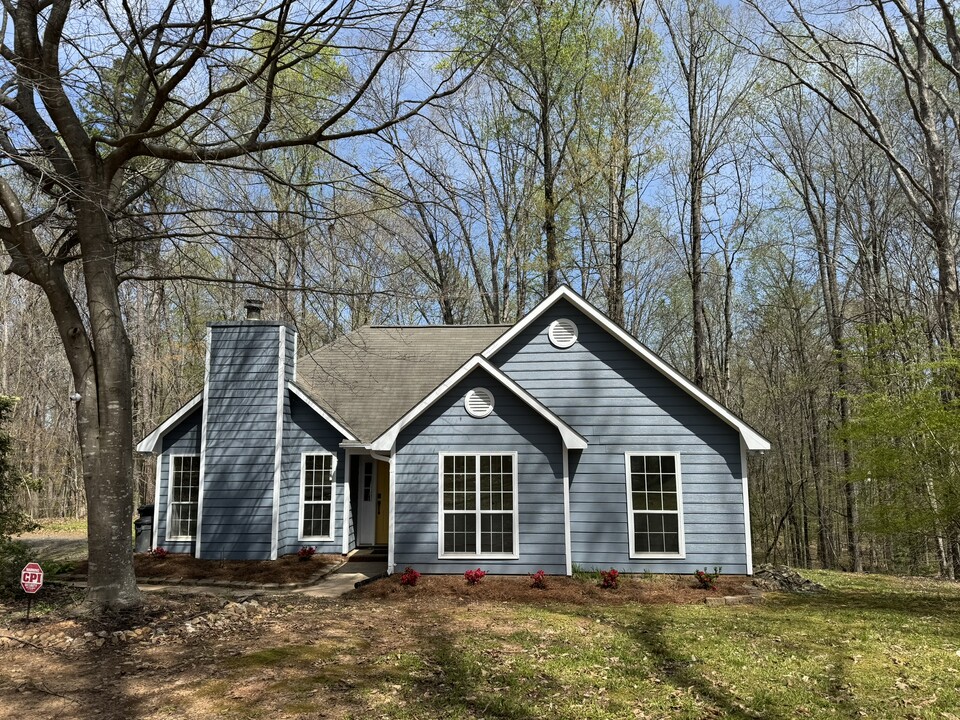 8017 Pine Oak Rd in Waxhaw, NC - Building Photo