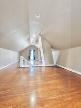 39 Richardson St, Unit 1 in Malden, MA - Building Photo - Building Photo