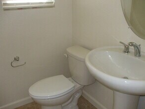 258 Barnhill Dr in Folsom, CA - Building Photo - Building Photo