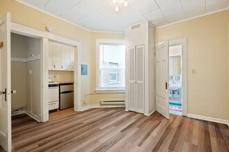 MO Montanita Apartments in Seattle, WA - Building Photo - Interior Photo