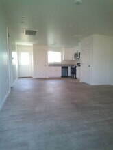 1222 Jeffrey St in Bakersfield, CA - Building Photo - Building Photo