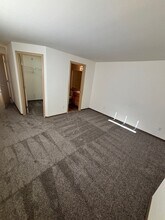 Arbors of Des Moines in Des Moines, WA - Foto de edificio - Building Photo