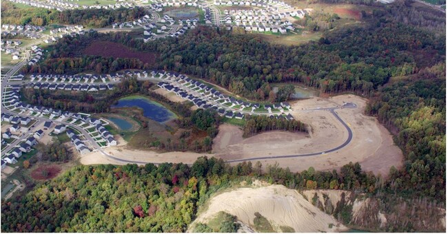 Meadow View in Streetsboro, OH - Building Photo - Building Photo