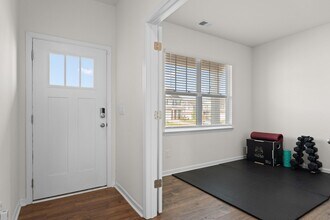 220 Emerald Crk Ave in Greer, SC - Building Photo - Building Photo