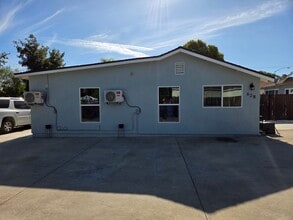 628 E Kingsley Ave in Pomona, CA - Building Photo - Building Photo