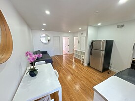 287 Dorchester St, Unit 3 Apartamentos