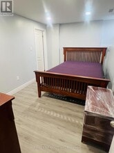 121 Bonnieglen Farm Blvd in Caledon, ON - Building Photo - Building Photo