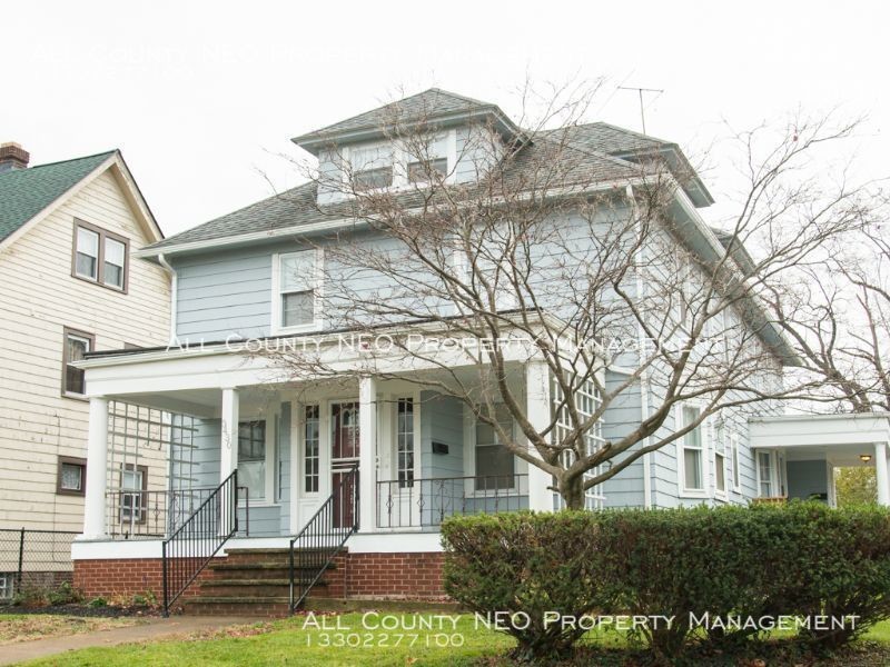 3430 Washington Blvd in Cleveland Heights, OH - Building Photo