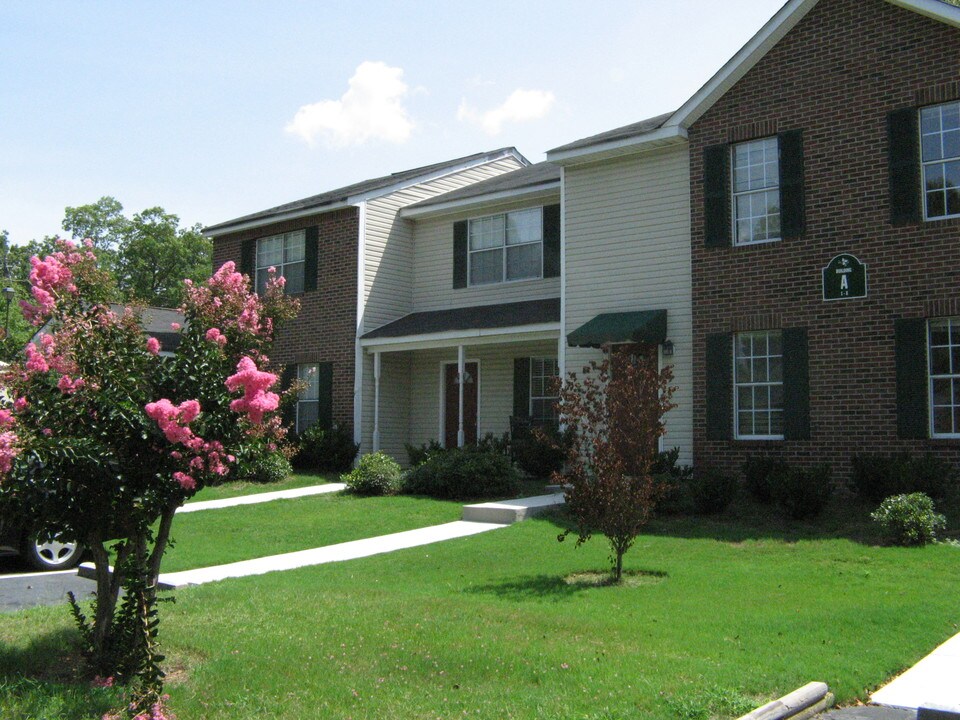 Autumn Meadows in Union City, GA - Building Photo