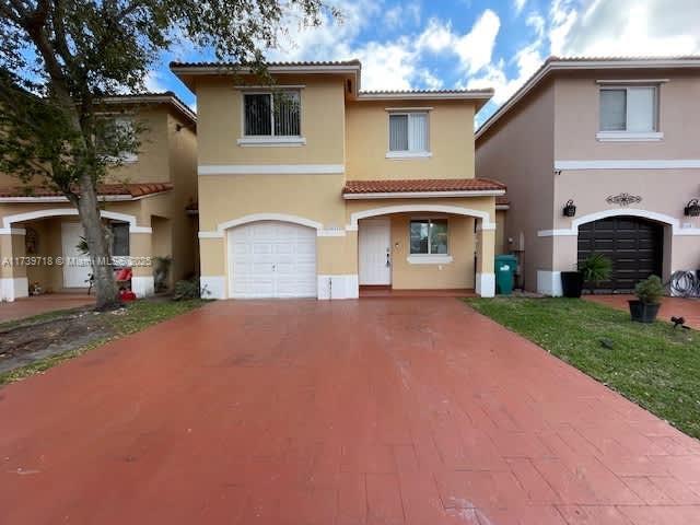 5937 SW 163rd Ave in Miami, FL - Building Photo