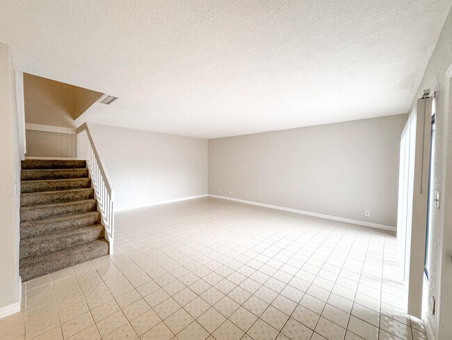 1873 N Congress Ave in West Palm Beach, FL - Building Photo - Building Photo