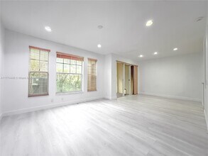 5737 NW 119th Dr in Coral Springs, FL - Building Photo - Building Photo