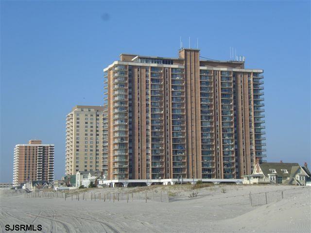 4800 Boardwalk in Ventnor City, NJ - Foto de edificio