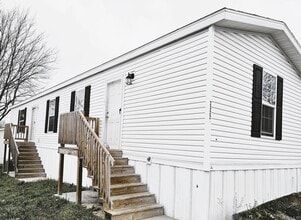 2322 Catalpa St in Liberty, MO - Building Photo - Building Photo