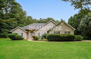 200 Masters Way in Newnan, GA - Building Photo