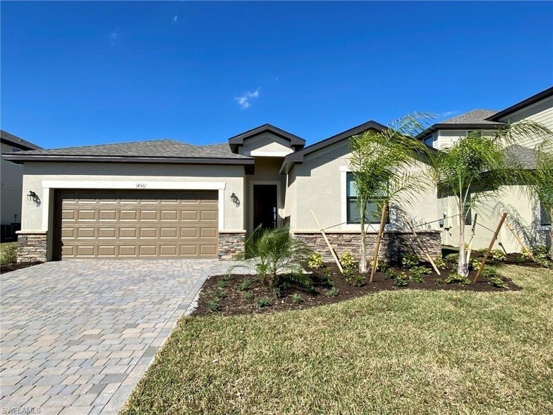 14561 Monrovia Ln in Ft. Myers, FL - Building Photo