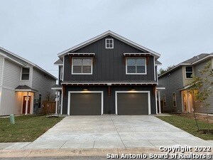 property at 2515 Lynwood Bnd
