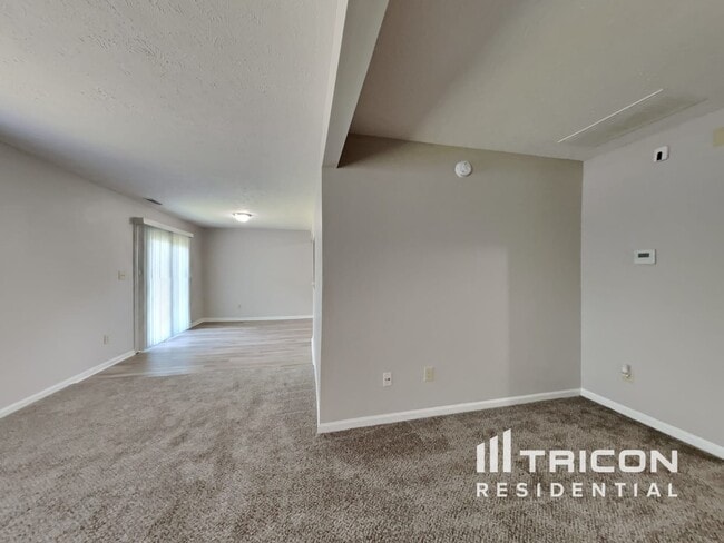 6422 Coconut Ct in Indianapolis, IN - Foto de edificio - Building Photo