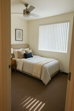 The Cascalote Senior Apartments in Glendale, AZ - Foto de edificio - Building Photo