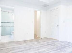 2430 SE 14th Ave in Homestead, FL - Building Photo - Building Photo