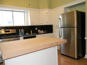 611 St Marys Blvd-Unit -Unit A in Galveston, TX - Building Photo - Building Photo