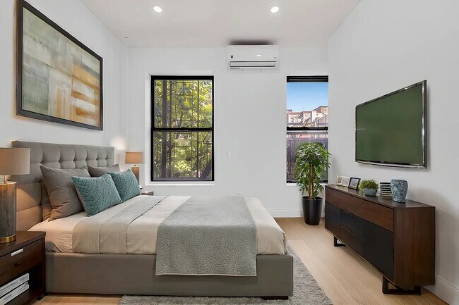 107 First Avenue in New York, NY - Building Photo - Building Photo