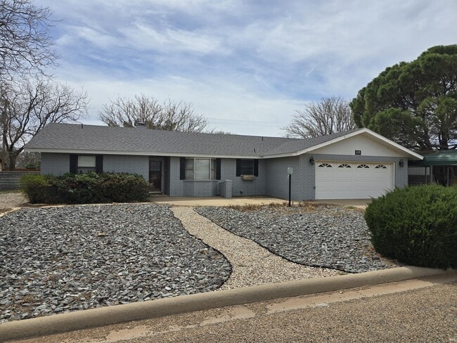 property at 608 E 17th Ln