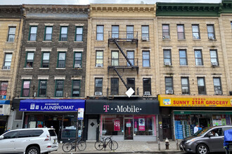 5517 5th Ave in Brooklyn, NY - Building Photo - Building Photo