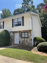 2497 Hidden Cove Ct in Gainesville, GA - Building Photo