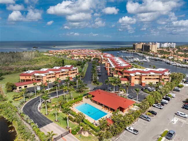 3250 S Shore Dr in Punta Gorda, FL - Building Photo - Building Photo