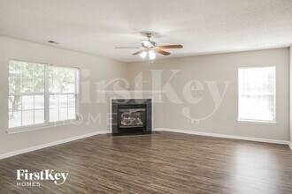 1000 Golden Aspen Dr in Moncks Corner, SC - Foto de edificio - Building Photo