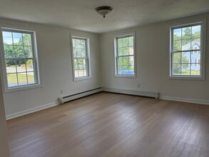 146 Hayden Rowe St in Hopkinton, MA - Building Photo - Building Photo
