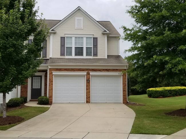 property at 425 S Sharon Amity Rd