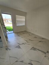 2466 Lincoln St in Hollywood, FL - Building Photo - Building Photo